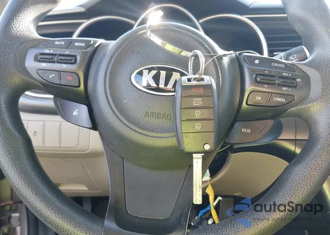 2015 Kia Optima Lx z USA, uszkodzony, nr VIN 5XXGM4A7XFG467424